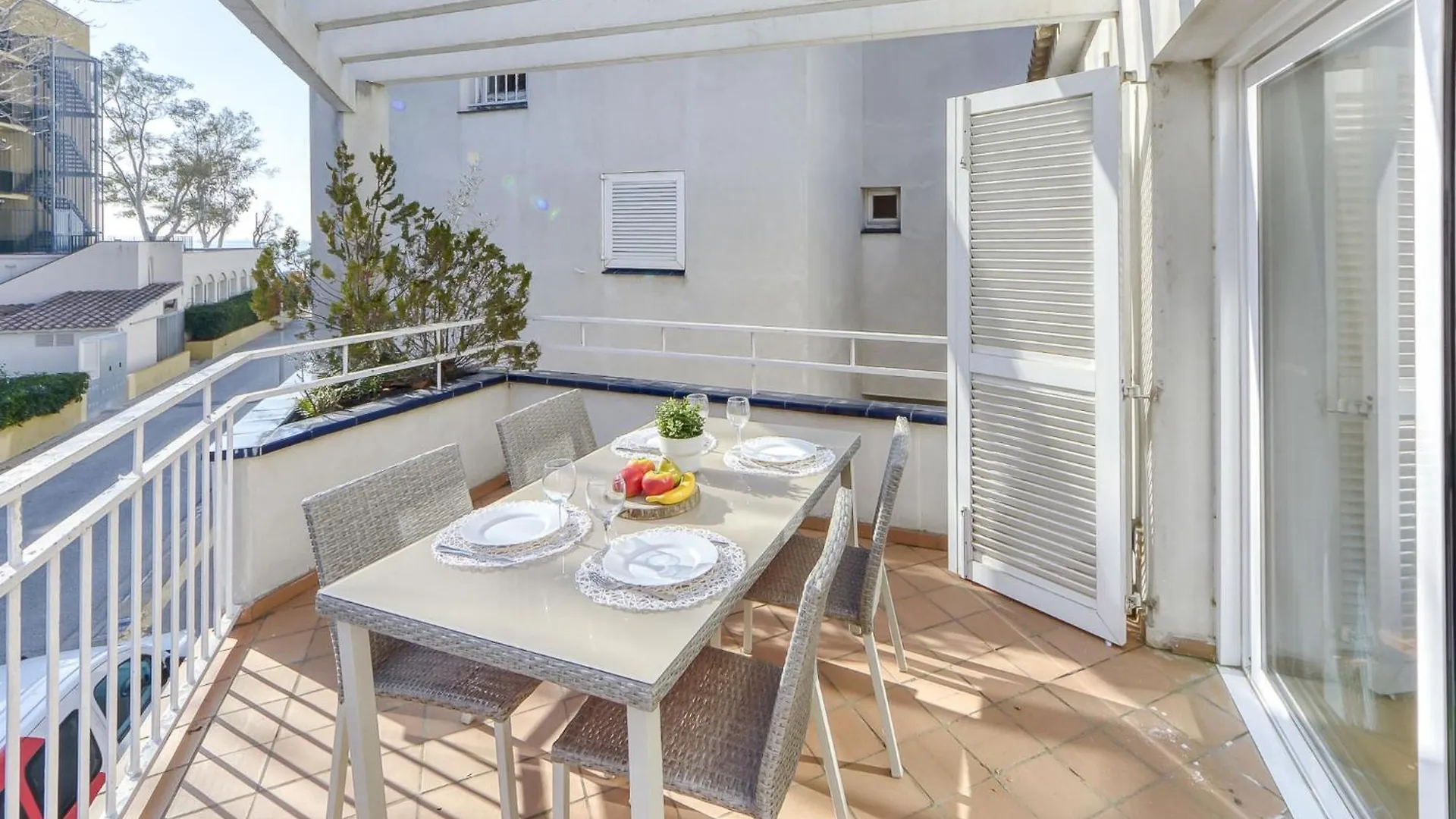 Apartment Platja De Roses-8 By Interhome