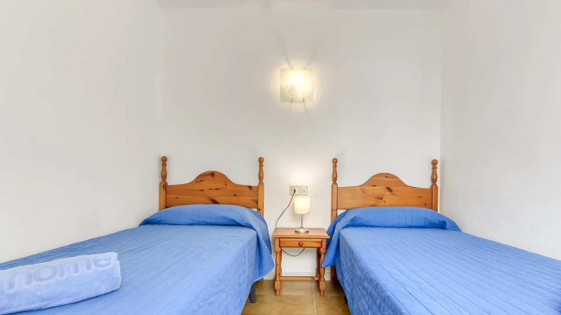 Apartment Platja De Roses-8 By Interhome